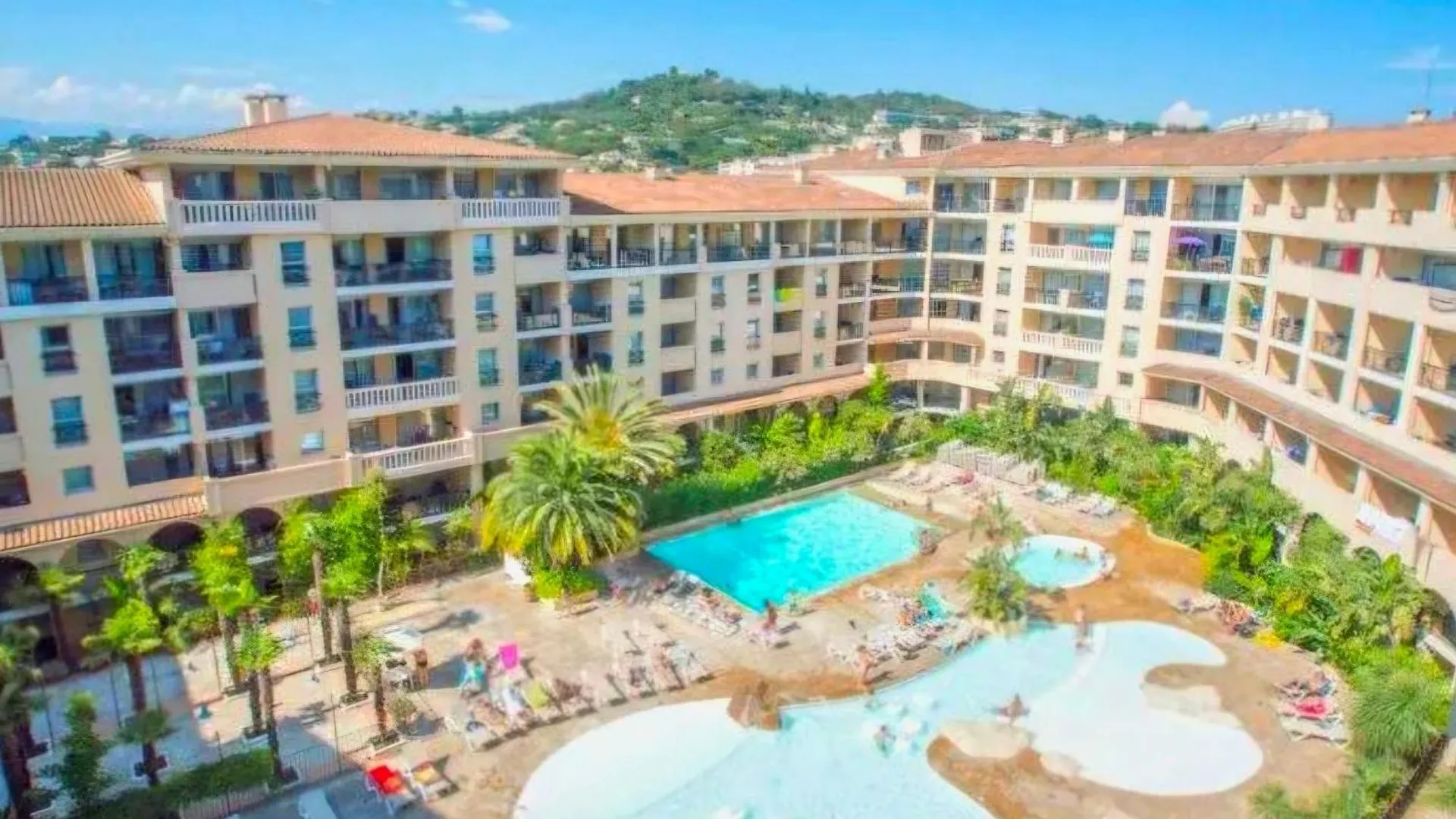 הקונטקטים של Appartement 3 Pieces, Proche Plage Et Cannes